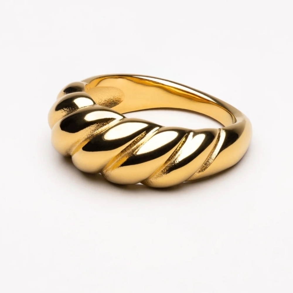 NEW CROISSANT GOLD PLATED RING - 2 LEFT - SIZE 7 & SIZE 9